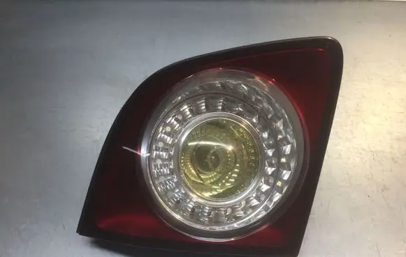 Volkswagen Golf Plus Tailgate rear/tail lights 5M0945093 89037924
