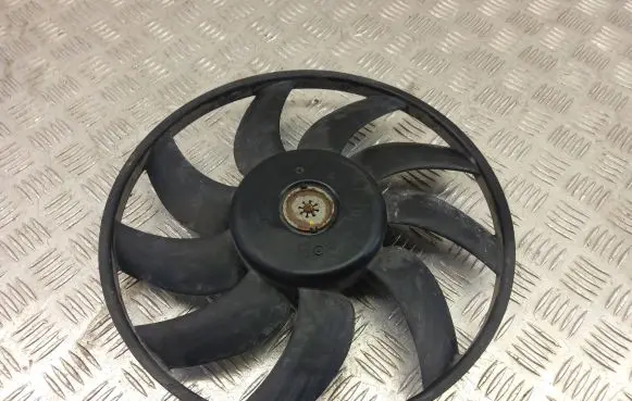 Audi Q3 8U Electric radiator cooling fan M134986 FC2000
