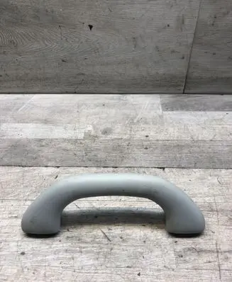 Volkswagen Jetta VI Front interior roof grab handle 5C6857607