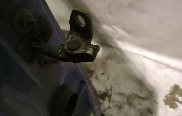 Citroen Berlingo Front door check strap stopper 