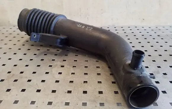Opel Frontera B Turbo air intake inlet pipe/hose 897142010