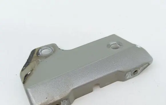 Volkswagen Caddy Fender mounting bracket 2K5810333