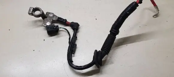 Positive cable (battery)