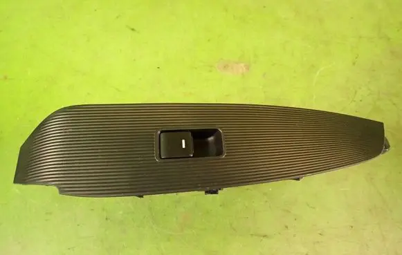 Mazda CX-5 Quarter vent window switch 