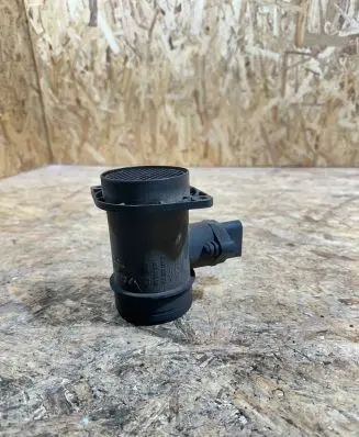 Audi A4 S4 B5 8D Mass air flow meter 028906461 0281002216