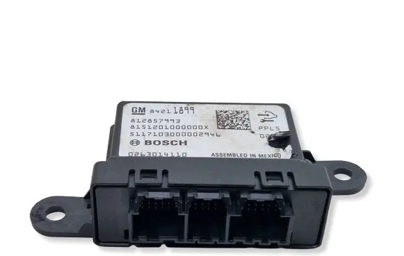 Opel Insignia B Parking PDC control unit/module 84211899 812957992