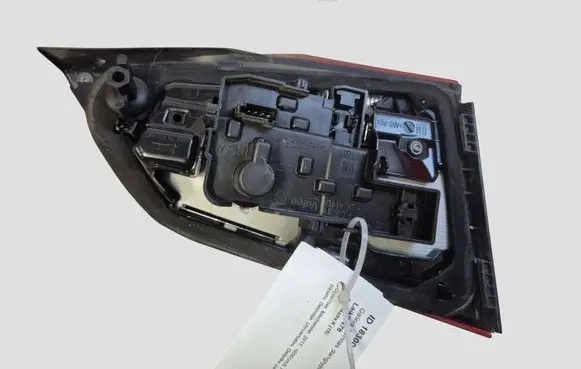 Opel Astra K Tailgate rear/tail lights 13427515 368158932