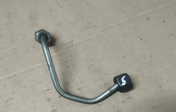 Peugeot 308 Fuel injector supply line/pipe 