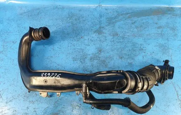 Ford Escape III Intercooler hose/pipe GV6Z9C623B