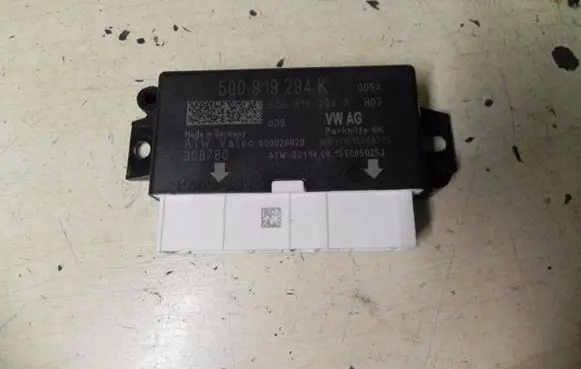Seat Leon (5F) Parking PDC control unit/module 5Q0919294K G1347