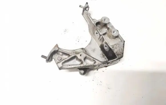 Citroen C5 Engine mounting bracket