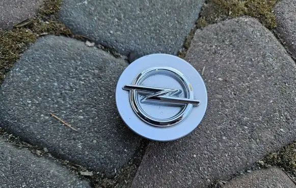 Opel Corsa F Original wheel cap 9833365680 39200779