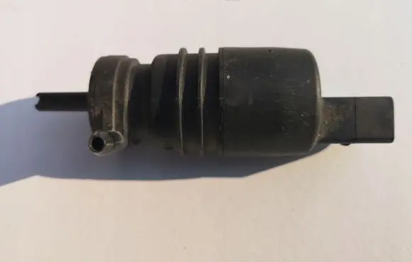 Audi A8 S8 D3 4E Windscreen/windshield washer pump