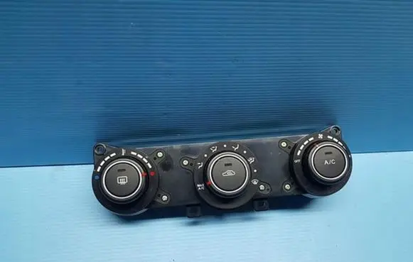 KIA Ceed Climate control unit 972501H200