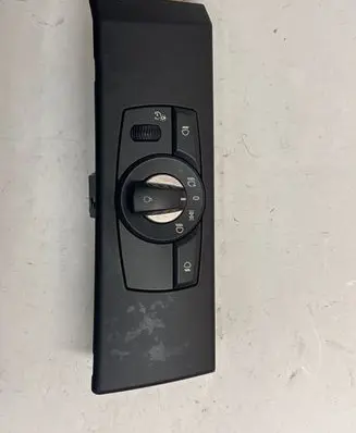 Light switch