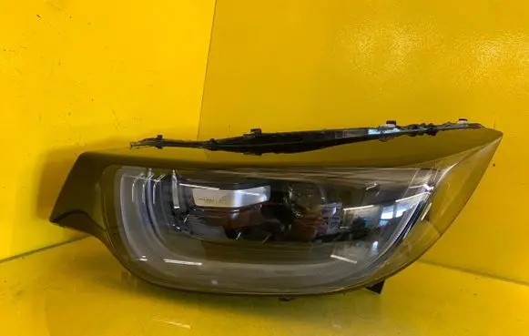 BMW i3 Headlight/headlamp 9853415-03