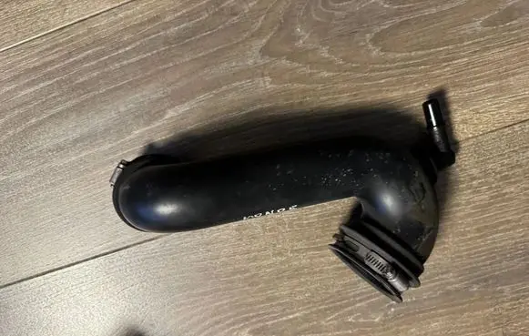 Ford Mondeo MK V Air intake hose/pipe DG989R504AB