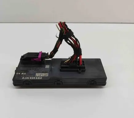 Audi A5 Tailgate/trunk control unit/module 8W8959107 A2C74487806