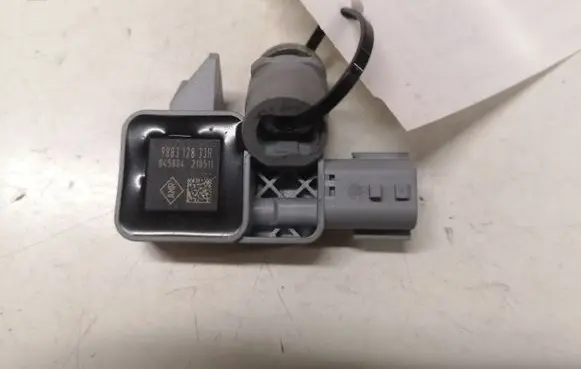 Renault Scenic III - Grand scenic III Airbag deployment crash/impact sensor 988312833R 045804 210511