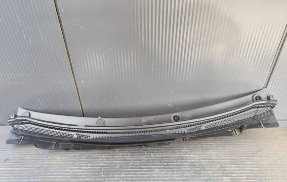 Renault Austral Wiper trim 668108648R