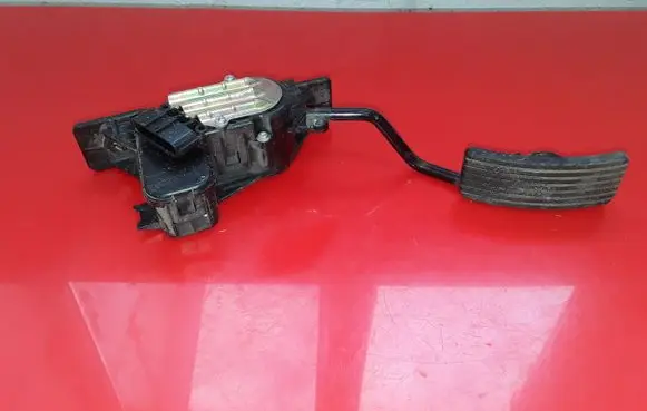 Mitsubishi Grandis Accelerator throttle pedal APM30005 57190020