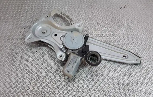 Toyota Auris 150 Rear door window regulator with motor 857100D100