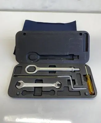 Maserati GranTurismo Tool set NAA