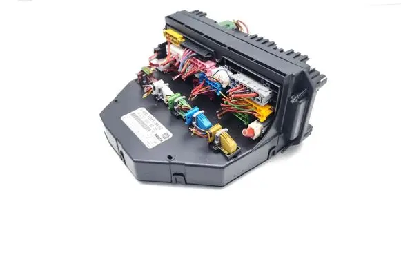 Mercedes-Benz E AMG W212 Fuse module A2129009025 A2129014507 A2129020609