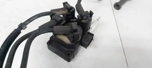 Ford Fiesta High voltage ignition coil 928f12029ca 928f-12029-ca