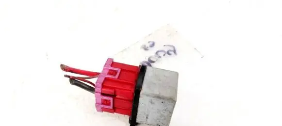 Skoda Octavia Mk2 (1Z) Other relay 141951253B 20240072