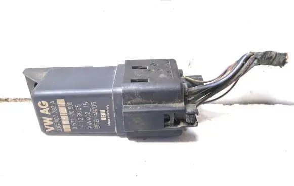 Skoda Octavia Mk2 (1Z) Glow plug pre-heat relay 03G907282