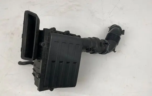 Audi Q2 - Air filter box 5Q0129620B C30005 5Q0183