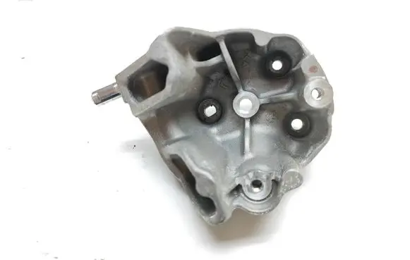 Peugeot 3008 II Engine mounting bracket 9824088780
