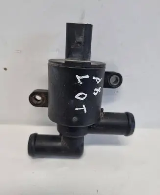Audi A8 S8 D4 4H Electric auxiliary coolant/water pump 4H0121671D