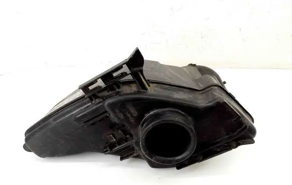 Peugeot 3008 I Intake resonator 