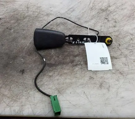 Volvo V60 Front seatbelt buckle 8623453