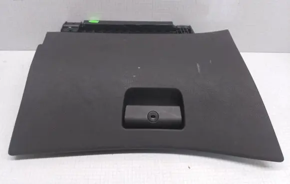 BMW 3 E46 Glove box lid/cover 5116RT8203822 ZB8196100 8209278