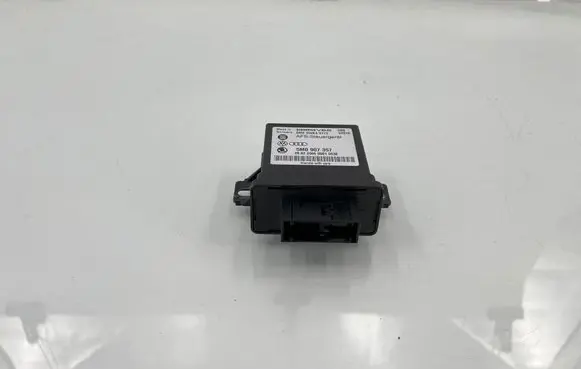 Volkswagen PASSAT B6 Light module LCM 5M0907357 5WK49172