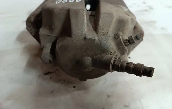 BMW 5 E39 Front brake caliper 4880 6022296
