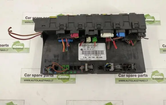 Mercedes-Benz E W211 Fuse box set 2115454501 2115456801