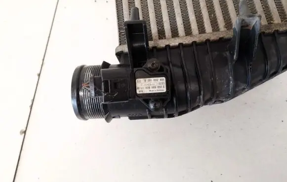 Audi A6 S6 C6 4F Air pressure sensor 0281002401 038906051c