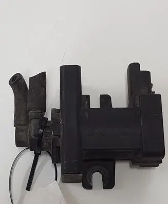 Citroen C4 I Picasso Turbo solenoid valve 9660693180