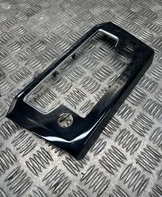 Volkswagen PASSAT B8 Radio/GPS head unit trim 3G2858069E 01032017152