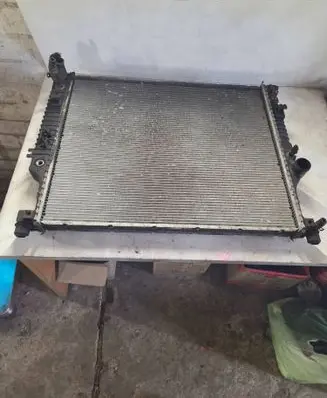 Mercedes-Benz GL X164 Coolant radiator A2515001004