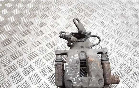 Volkswagen Jetta V Rear brake caliper