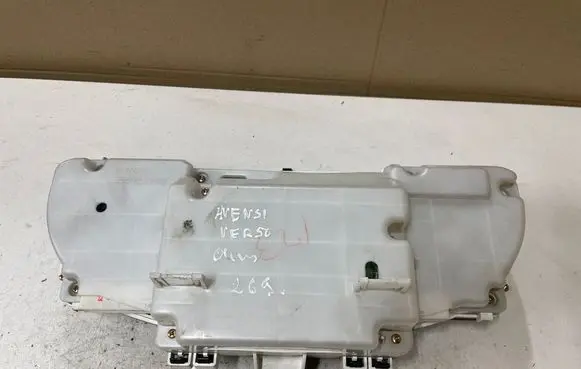 Toyota Avensis Verso Speedometer (instrument cluster) 8380044A50 2574204160