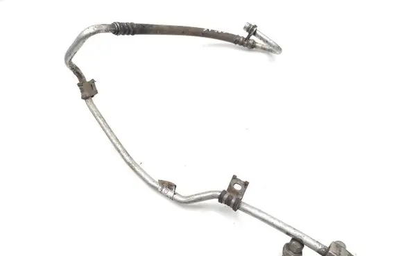 Opel Vivaro Air conditioning (A/C) pipe/hose 924907582R