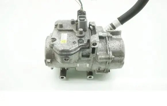 Lexus IS III XE30 Air conditioning (A/C) compressor (pump) 0422000463
