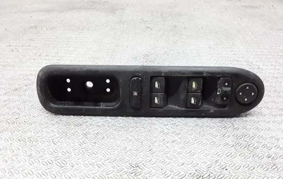 Peugeot 407 Electric window control switch 96468703XT