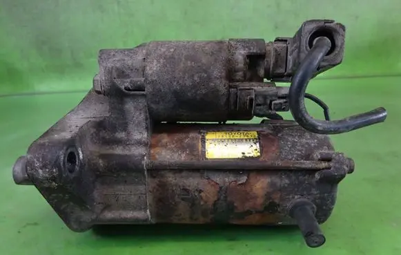Toyota Yaris Starter motor 28100-23030 228000-8360